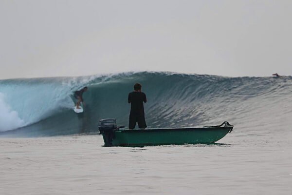 03-SCHOOL OF BARRELS - FULL PACKAGE: A surf coach to lead you towards your goals - Image 12